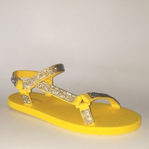 Stylish Yellow Bling Sandals 💛